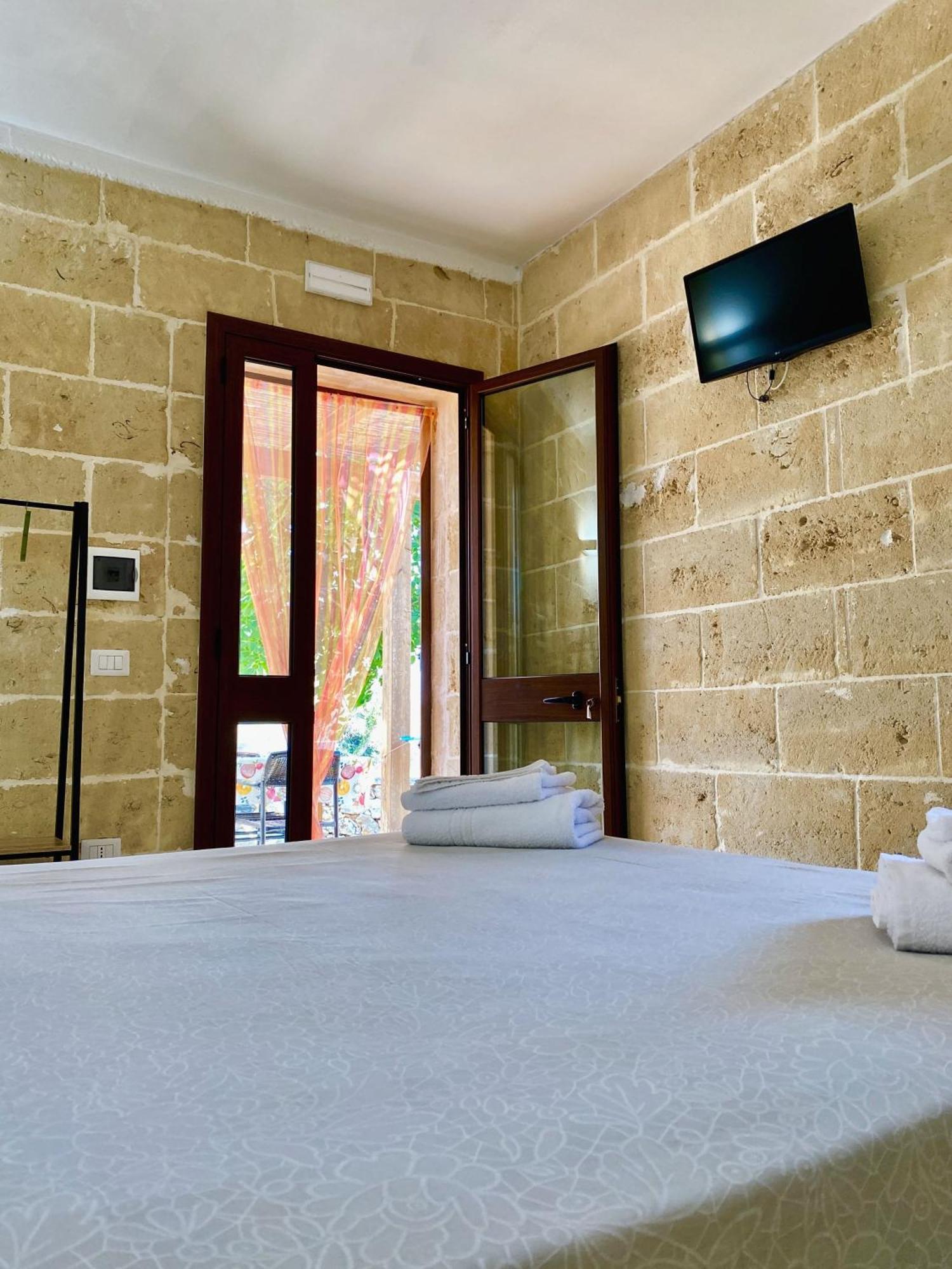 Le Stanze Di Ray - Salento Homes Borgagne Exterior foto